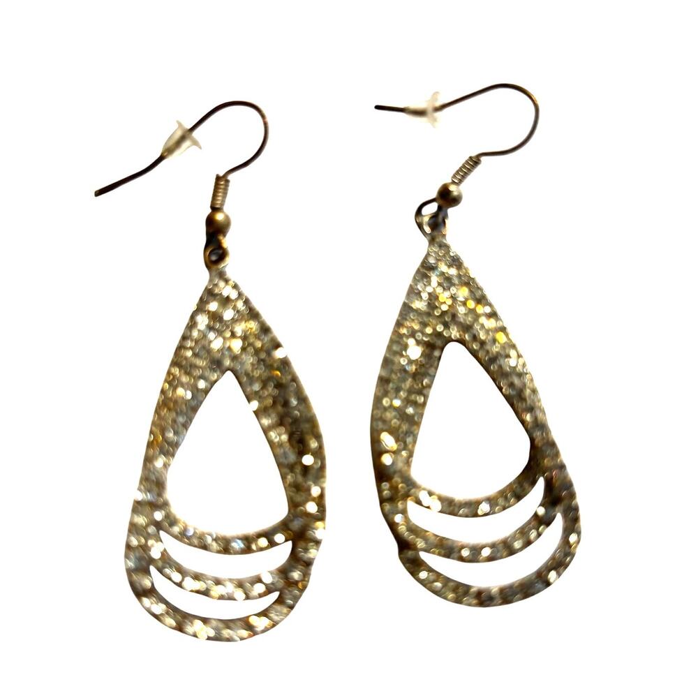 Dramatic pierced earrings silver & clear white rhinestone dimensional teardrops